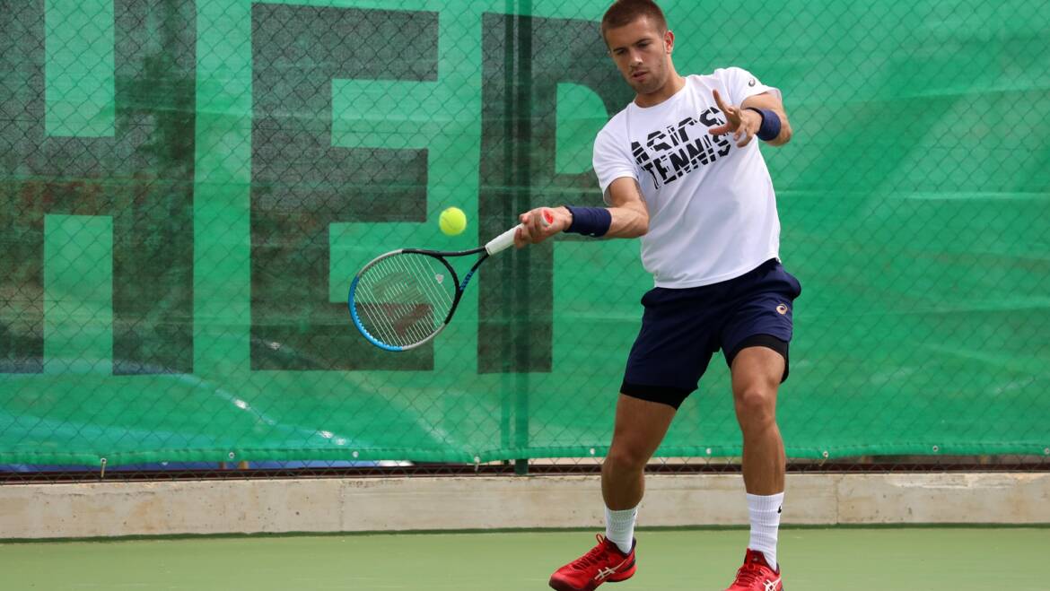 Ćorić i Bublik ispali u Halleu, propustili meč-loptu protiv Bolellija i Vavassorija