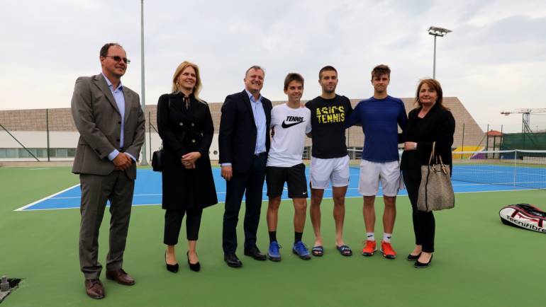 Zadarski gradonačelnik obišao tenisače u Višnjiku