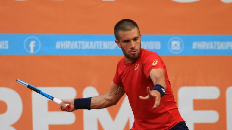 Borna Ćorić izgubio od Dušana Lajovića u prvom kolu ATP Masters 1000 turnira u Madridu