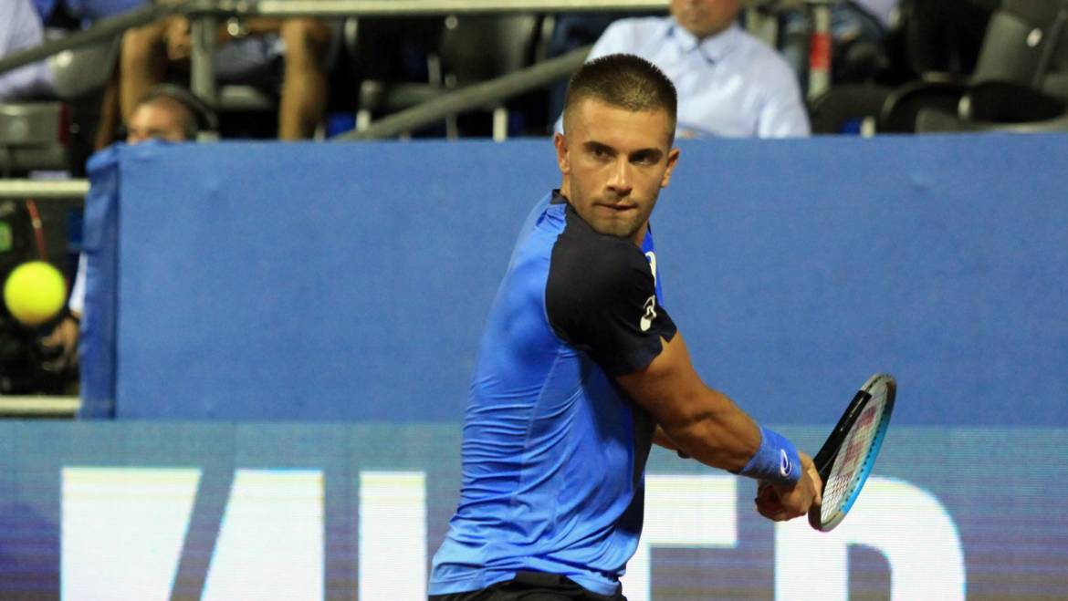 Borna Ćorić pobijedio Bjelorusa Ilju Ivašku za polufinale ATP turnira u Los Cabosu, slijedi Tsitsipas