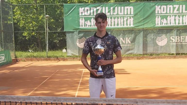Patrik Jurina do naslova na juniorskom ITF turniru 5. ranga u Banjoj Luci