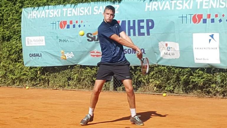 Fran Rakonić u polufinalu Tennis Europe turnira u Ptuju