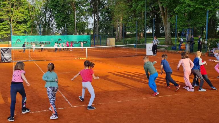 TK Karlovac uspješno proveo projekt “Igraj tenis”