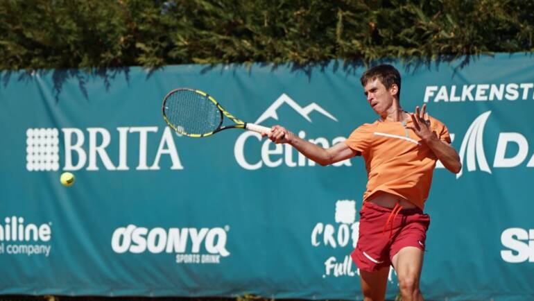 Duje Ajduković bez izgubljena seta u četvrtfinalu, Dino Prižmić otpao nakon odličnog meča