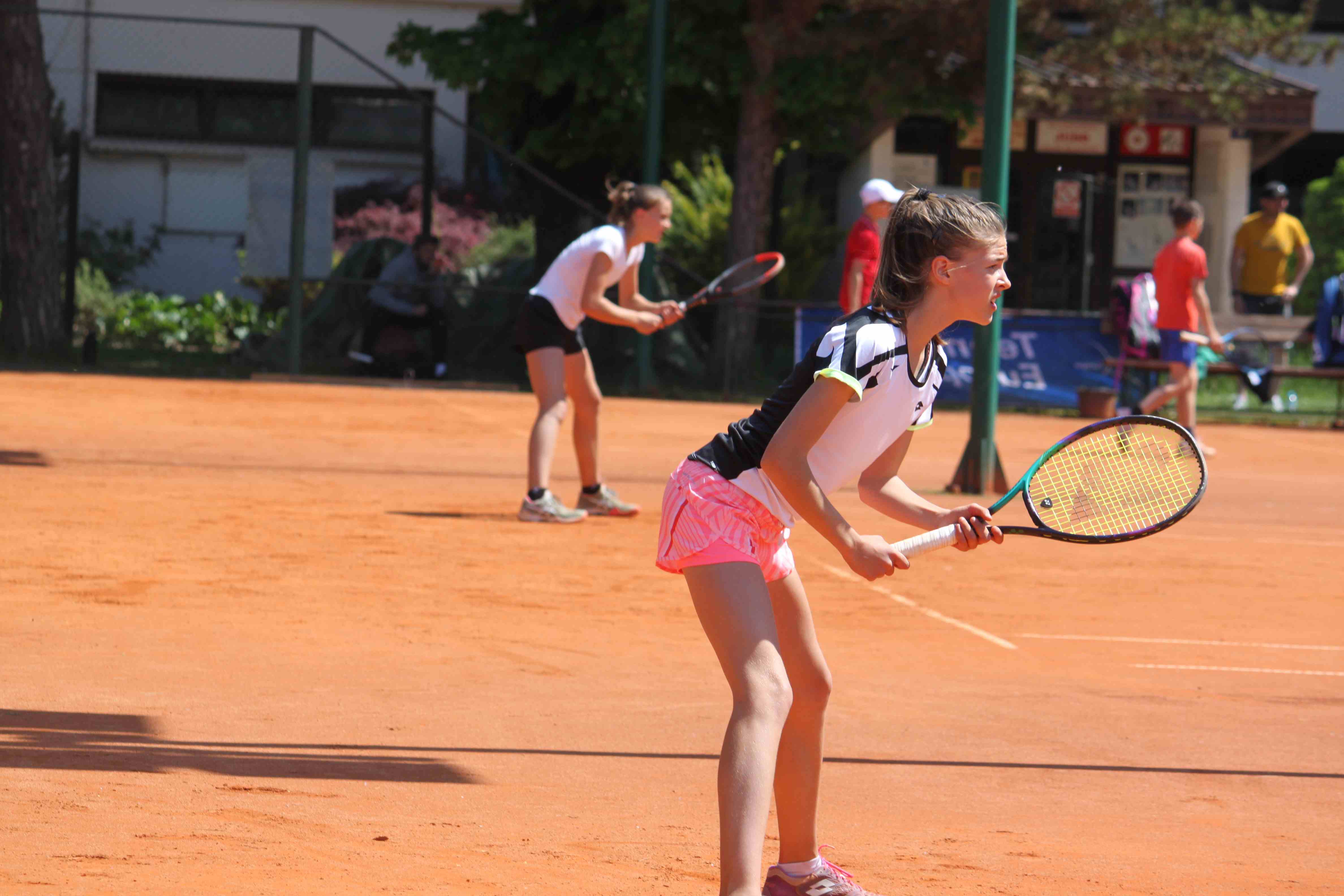 Šerić i Petković u polufinalu Grill Opena, Lara prošla i u završnicu parova