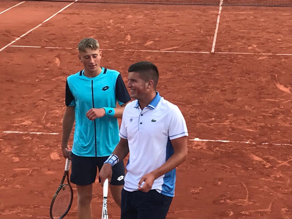 Dino Prižmić izborio četvrtfinale juniorskog Roland Garrosa, Petra Marčinko izgubila u 3. kolu