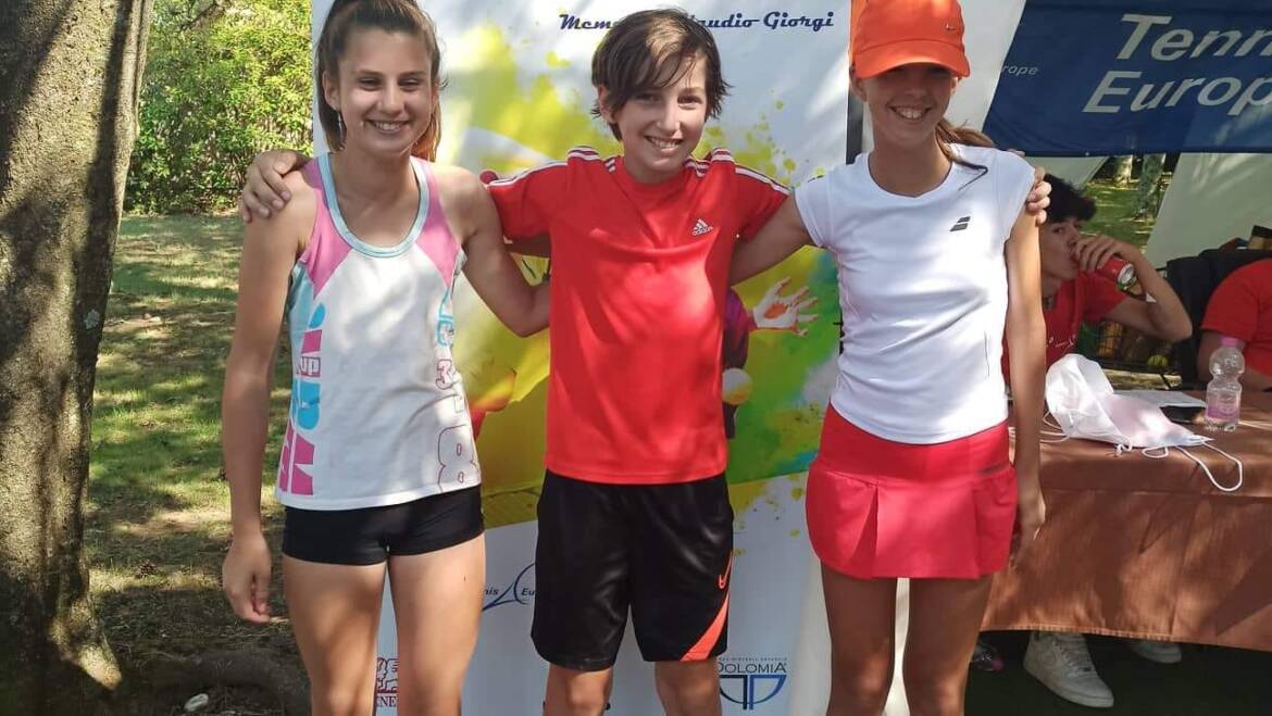 Chiara Jerolimov u polufinalu ITF turnira u Nikšiću, nove pobjede Marte Džanić i Sophije Santos