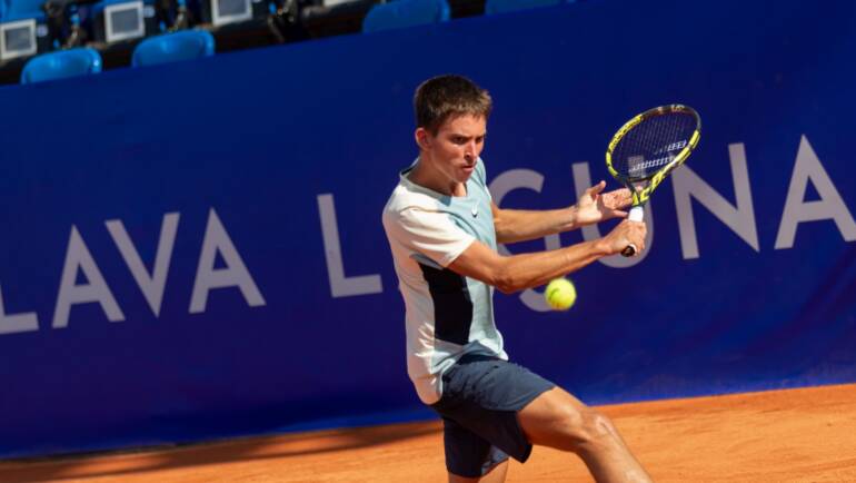 Duje Ajduković bez pobjede u Umagu, Dino Prižmić krenuo odlično pa predao zbog ozljede