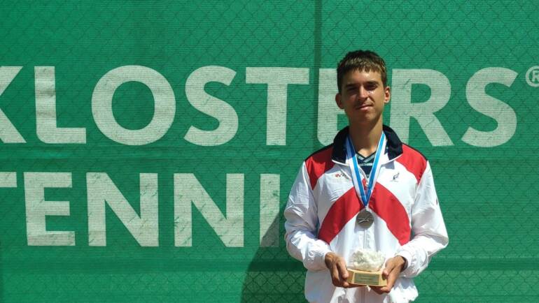 Dino Prižmić ipak bez naslova europskog prvaka, Belgijac u finalu slavio u dva seta