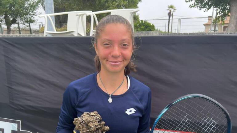 Antonia Ružić u finalu ITF turnira u Vigu uvjerljiva protiv Britanke za peti naslov karijere!