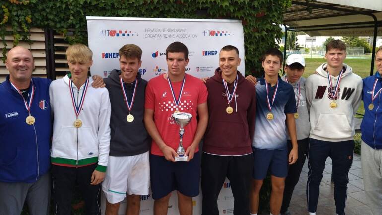 Tenisači HTK Zagreba pobjednici Janaf ekipnog prvenstva Hrvatske do 18 godina