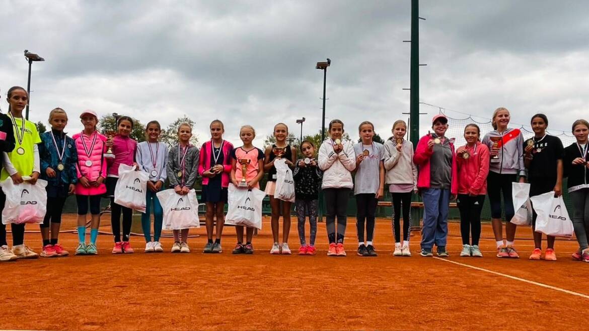 Borna Dujmović i Korana Barišić pobjednici HEP Hrvatskog Mastersa do 10 godina u Zagrebu