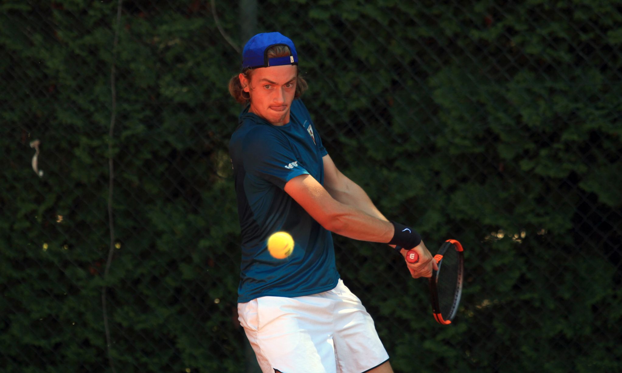 Vito Tonejc pobijedio Luku Mikruta u 1. kolu ITF World Tennis Toura u Trnavi