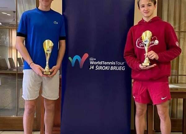 Duje Markovina u završnici juniorskog ITF turnira u Širokom Brijegu, Antonio Voljavec do naslova u paru!