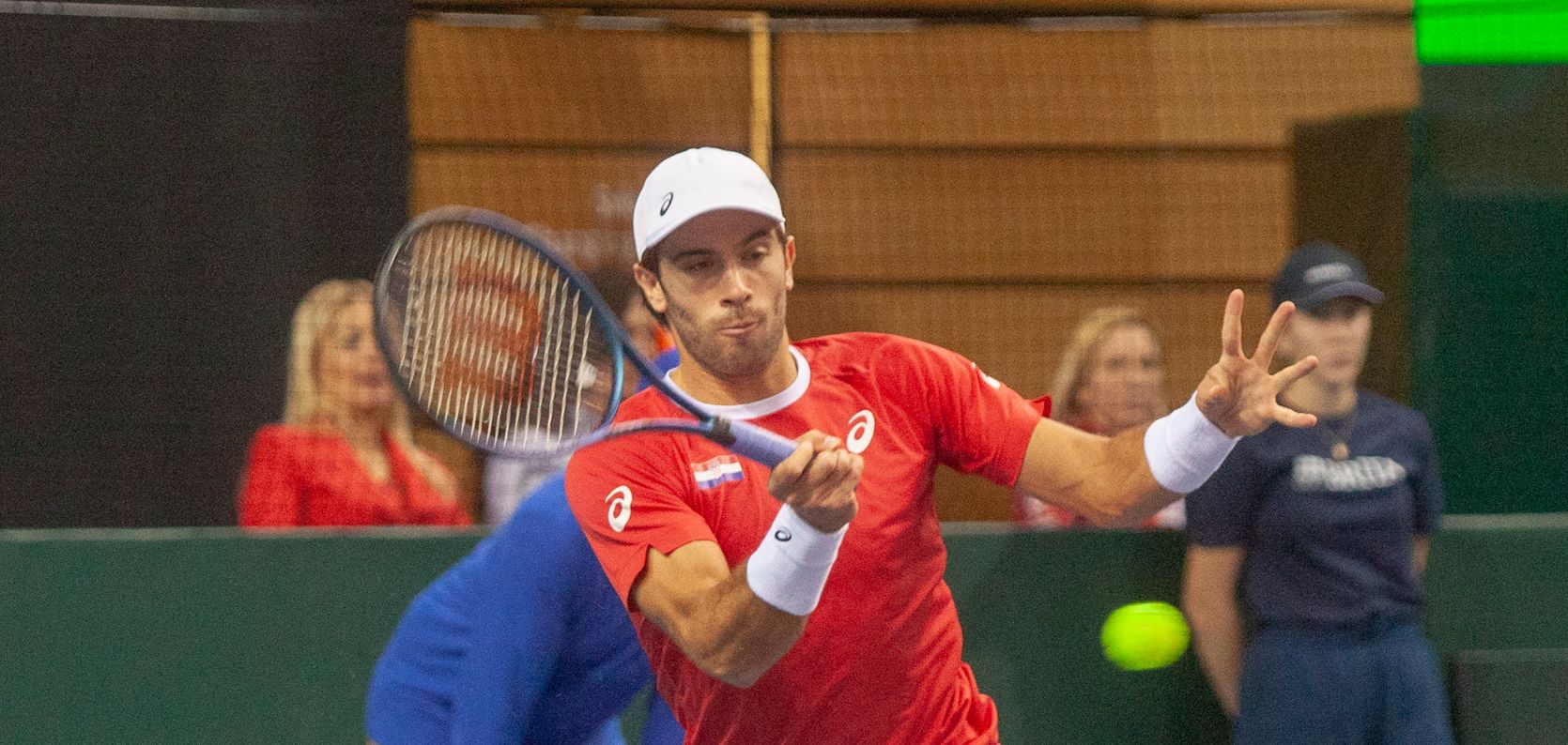 Borna Ćorić u završnici ATP turnira u Montpellieru, Danac Holger Rune predao polufinalni dvoboj