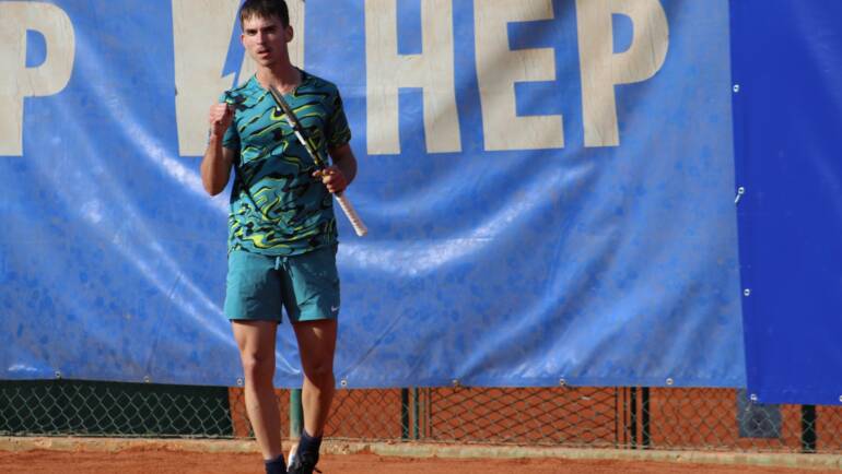 Dino Prižmić u finalu singla u Poreču, Luka Mikrut do naslova u paru!