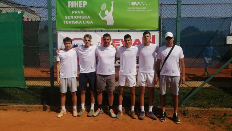 Momčad Splita 1950 do pete ligaške pobjede