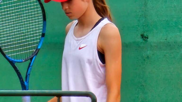 Matej Dragičević i Tina Šplajt u 2. kolu Tennis Europe turnira u Otočcu