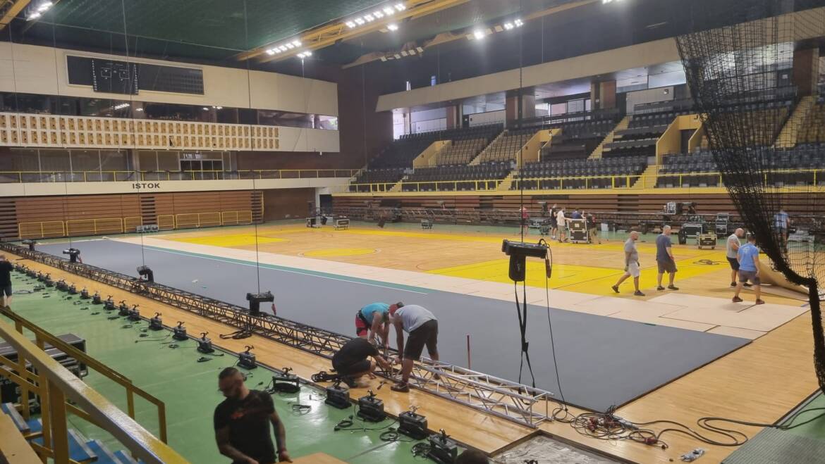 Počelo pripremanje igrališta za turnir Davis Cupa u Splitu