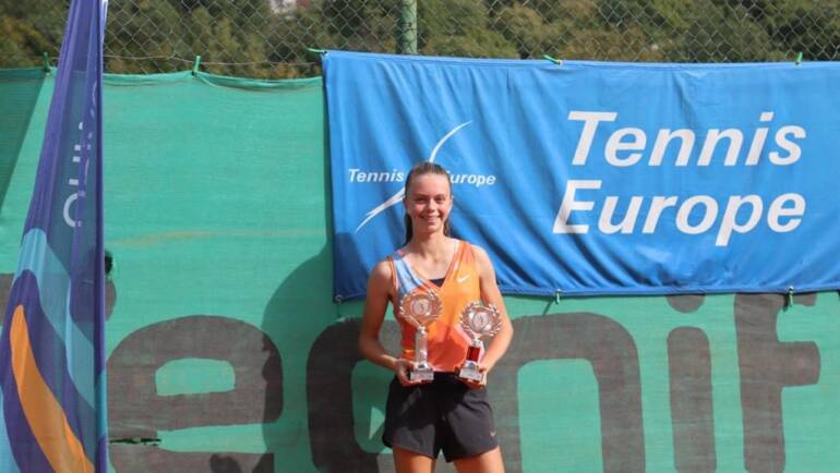 Nika Čakarun i Lili Kordić do četvrtfinala Tennis Europe turnira u Mariboru