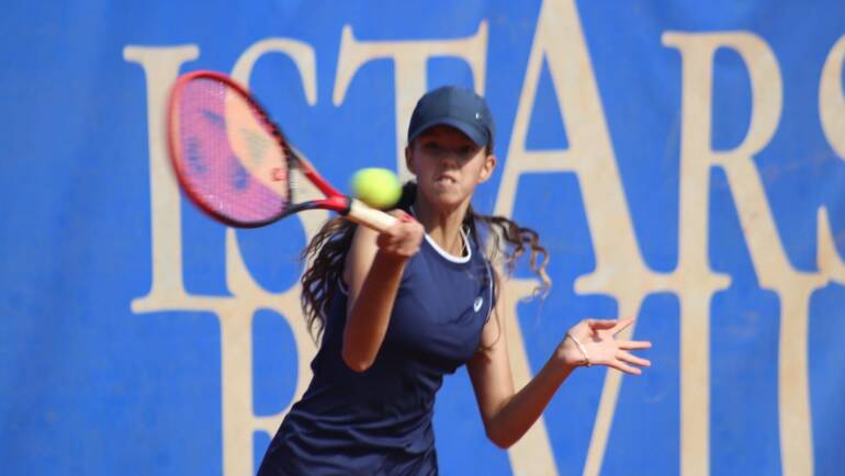 Sophia Santos i Marta Džanić do 3. kola na Tennis Europe turniru u Pieštanyma