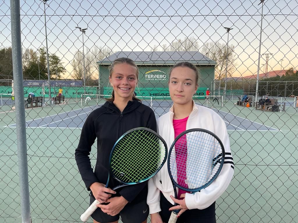 Nika Čakarun u polufinalu Tennis Europe turnira u Villeni, s Lili Kordić do završnice parova