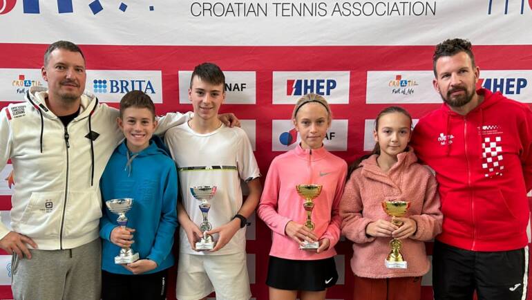 Rene i Patrick te Sophia i Marta u finalu HEP dvoranskog prvenstva Hrvatske do 14 godina