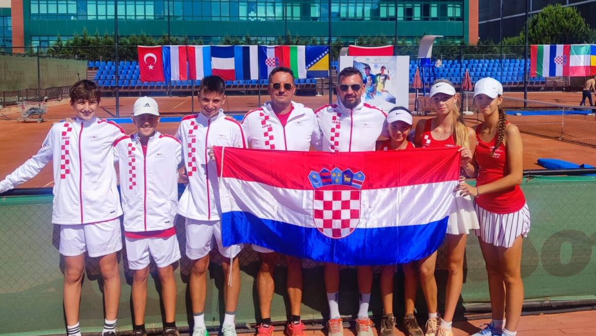 Tenisači izgubili od Nizozemaca, tenisačice od Šveđanki