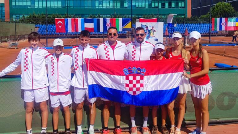 Tenisači izgubili od Nizozemaca, tenisačice od Šveđanki