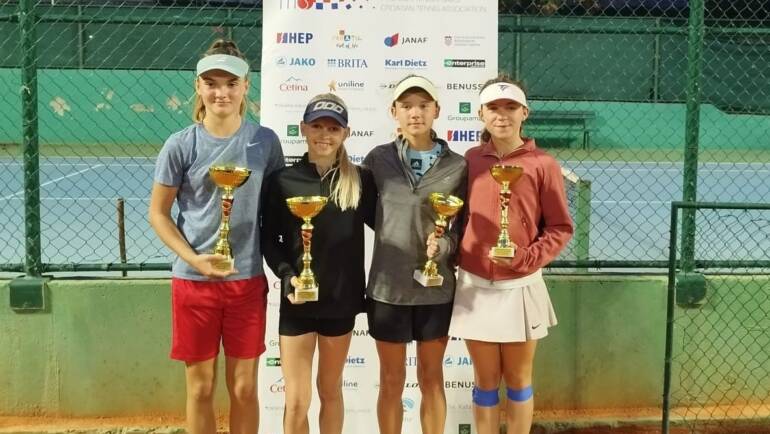 Paula Smolčić do dvostruke krune na Split Openu – slavila u singlu i u paru s Lanom Mravak