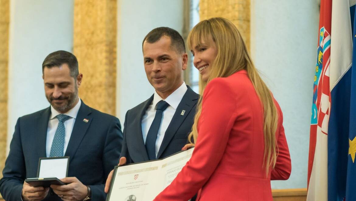 Donna Vekić primila državnu nagradu za sport “Franjo Bučar”