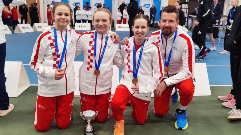 Hrvatska ženska reprezentacija do 12 godina treća na završnom turniru Winter Cupa