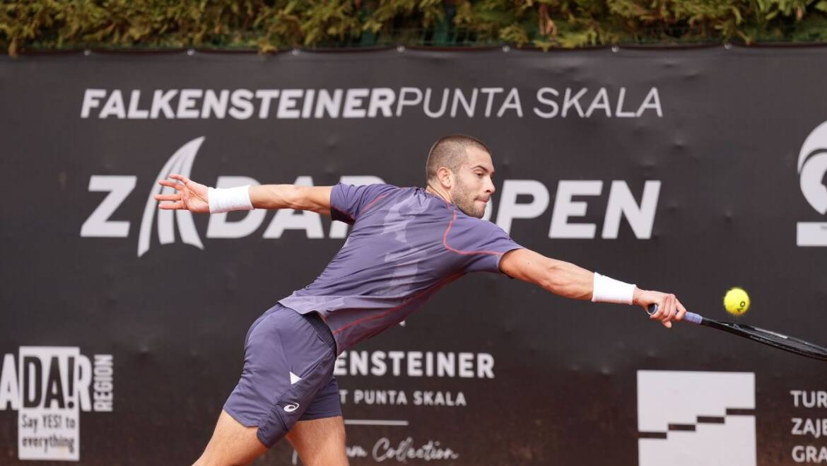 Borna Ćorić dalje u kvalifikacijama ATP turnira u Barceloni