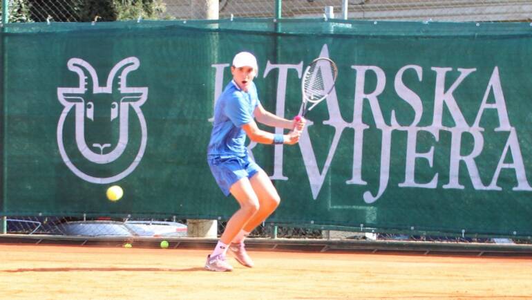 Luka Mikrut, Josip Šimundža i Emanuel Ivanišević do 2. kola ITF turnira u Opatiji