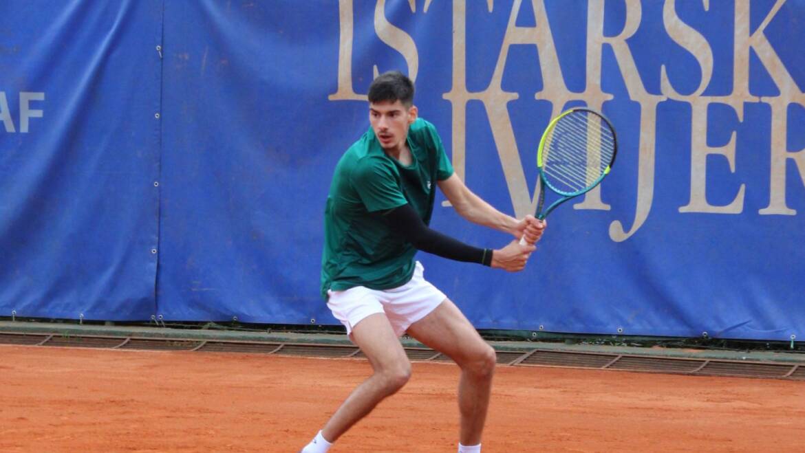 Luka Mikrut ekspresno do finala u Opatiji, za naslov protiv Makadonca Ivanovskog