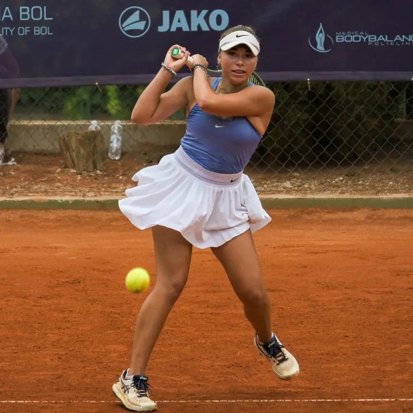 Dora Mišković završila u 2. kolu nastup na juniorskom ITF turniru u Villeni