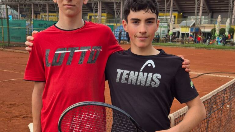 Mateo Jerković, Nino Vižintin i Iva Jerković do četvrtfinale Tennis Europe turnira u Zenici