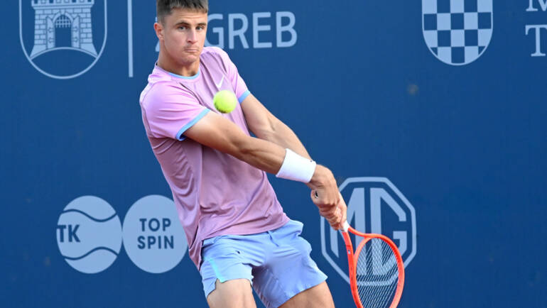 Duje Ajduković izgubio polufinalni susret na ATP Challengeru u u Iasiju