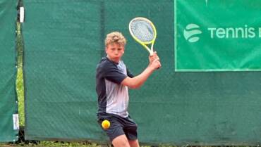 Ivan Dumbović i Mihaela Les jedini do 2. kola juniorskog ITF turnira u Vrsaru