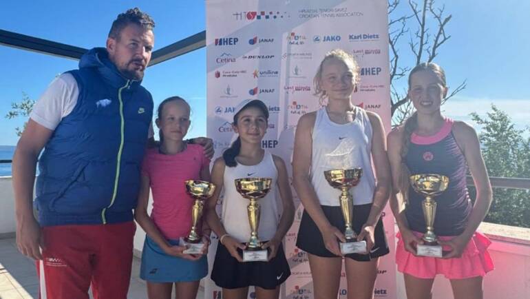 Borna Marić i Lovre Karamatić te Ana Marija Rebić i Polina Car u finalu PH do 12 godina u Splitu