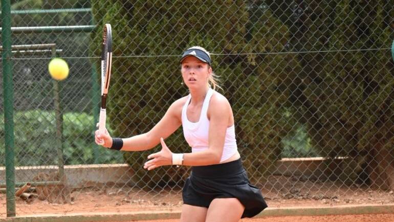 Tena Lukas protiv Sare Svetac za četvrtfinale ITF turnira tenisačica u Bolu