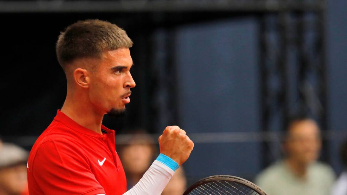 Dino Prižmić pobijedio Čileanca Nicolasa Jarryja za prolaz u 2. kolo ATP turnira u Santiagu!