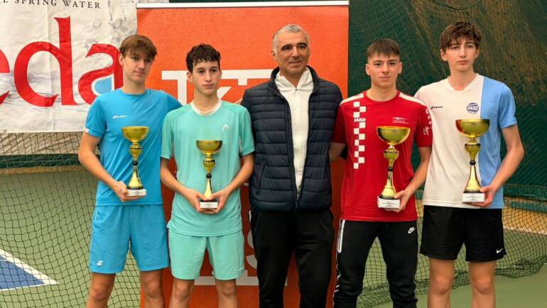 Manuel Matešić i Patrick Voljavec u finalu Dvoranskog PH za juniore do 16 godina