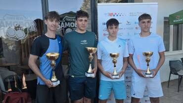 Jou George Gnjidić i Ivon Jovanović te Mihaela Les i Milana Rašan-Buha u finalu PH do 18 godina