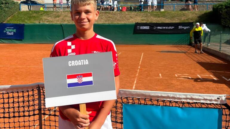 Luka Mitrović i Morena Družijanić u 2. kolu Europskog prvenstva do 14 godina u Češkoj