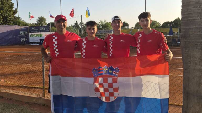 Tenisači do 16 godina bez završnice u Latianu, tenisačice bolje od Portugalki